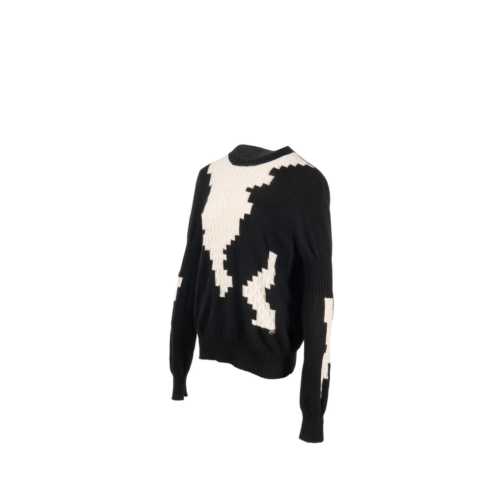 chanel-ready-to-wear-black-sweater