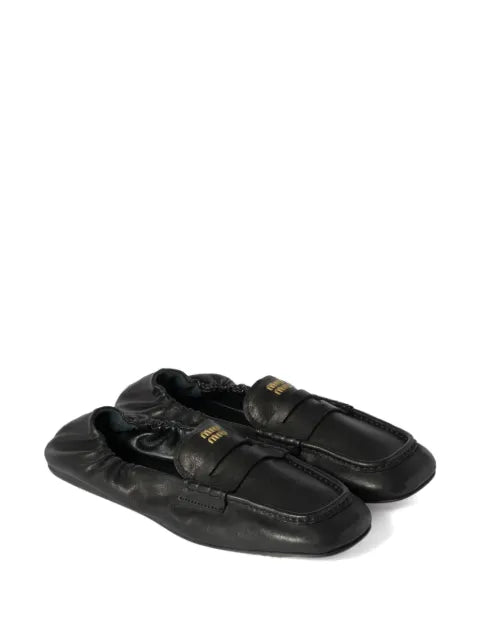 Miu Miu embossed-logo loafers – 40926