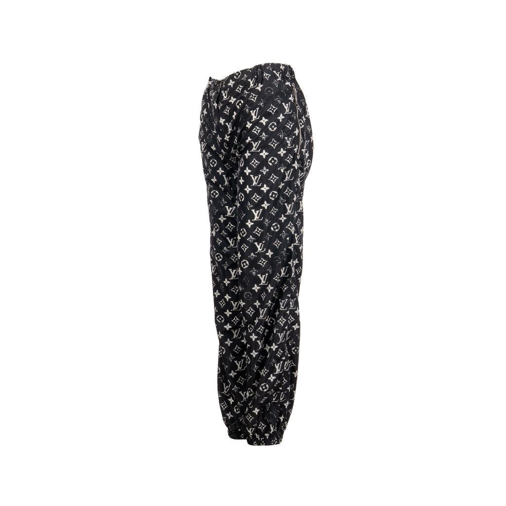 louis-vuitton-size-34-stencil-effect-monogram-jogging-pants
