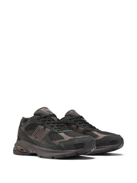 New Balance 2010 logo-patch sneakers