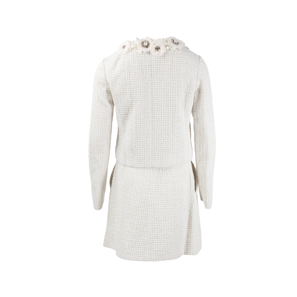 chanel-25c-size-36-floral-appliques-tweed-jacket-skirt-set-white