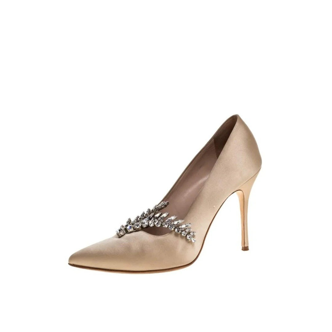 MANOLO BLAHNIK SATIN JEWEL NADIRA POINTED TOE PUMPS BEIGE & NUDE
