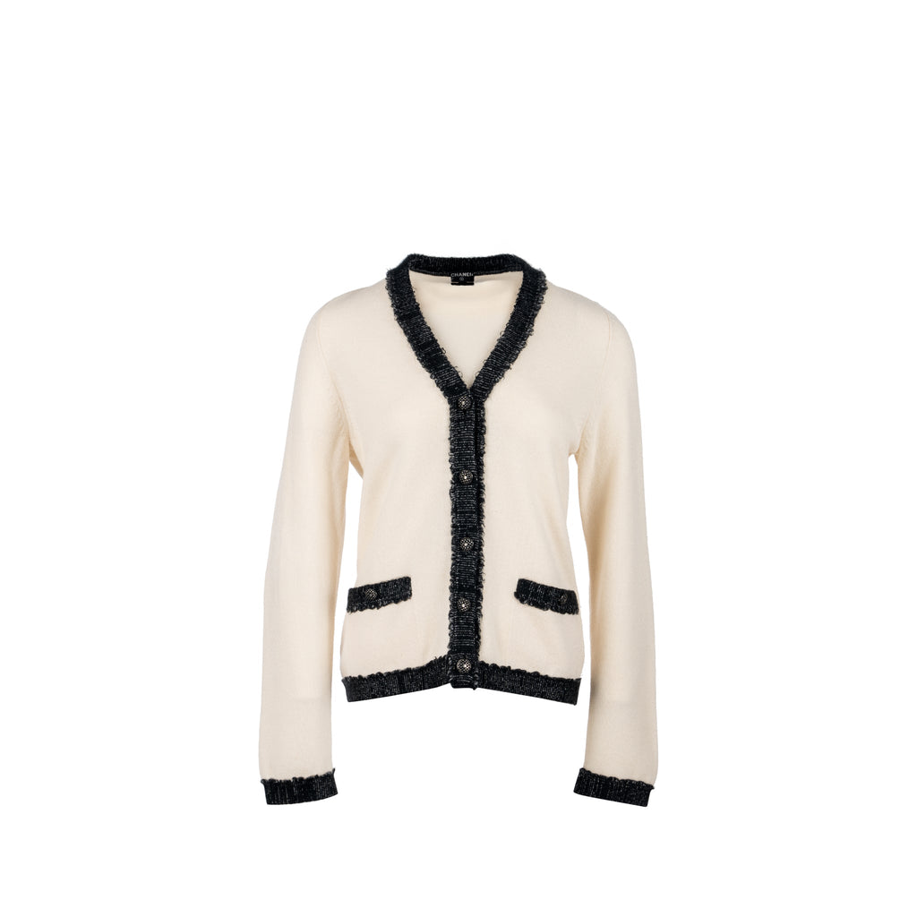 chanel-size-40-cc-logo-button-cardigan-cashmere-white-black