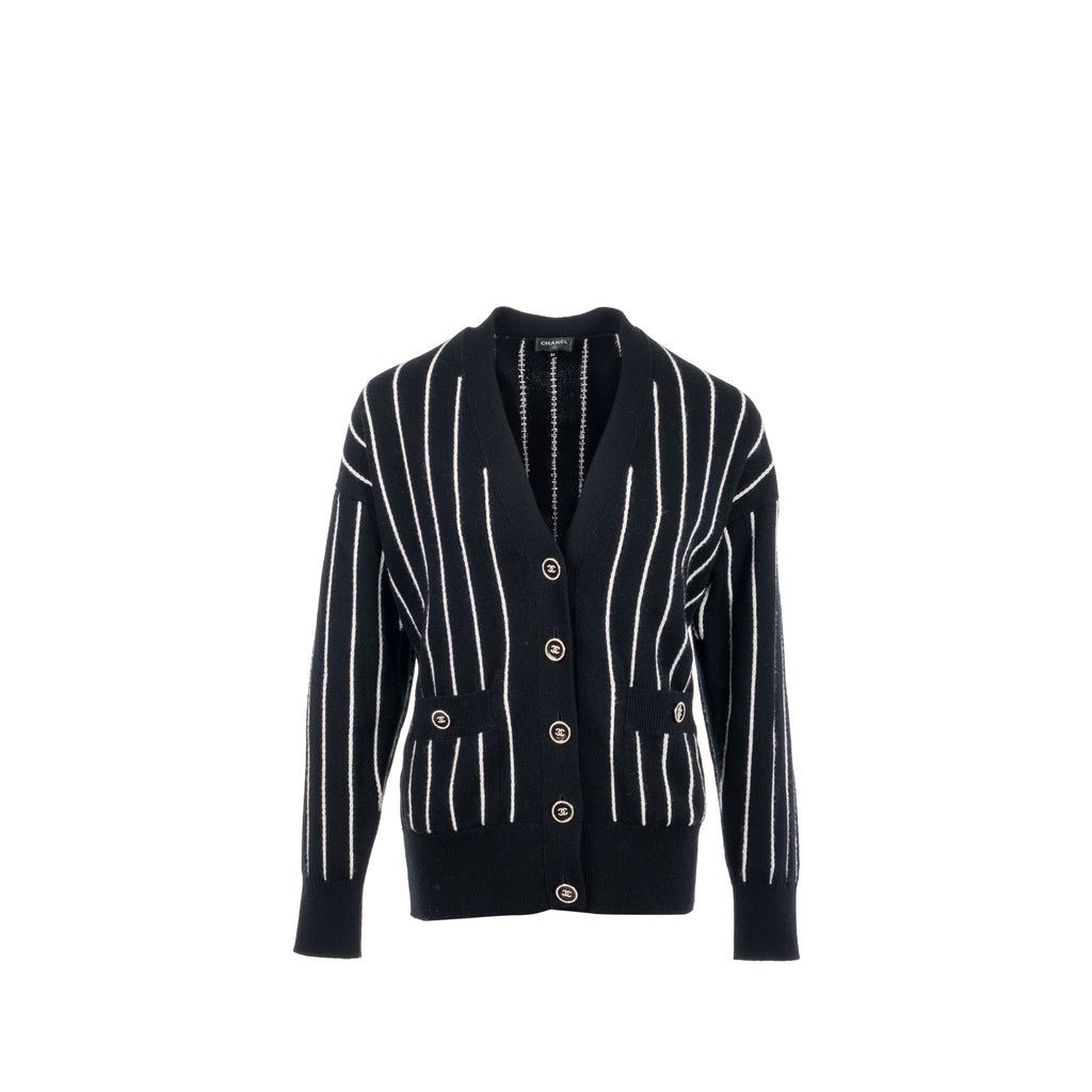 chanel-size-36-23p-cashmere-sweater-black-white