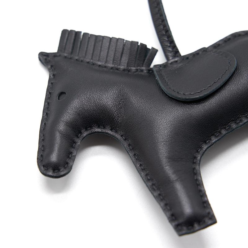 hermes-rodeo-mm-so-black