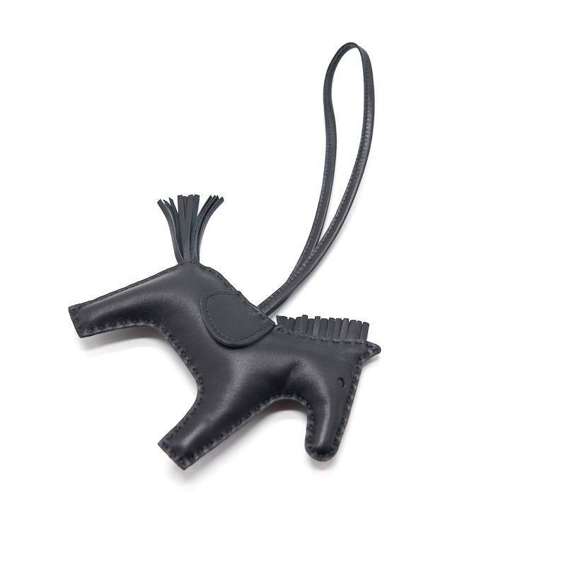 hermes-rodeo-mm-so-black