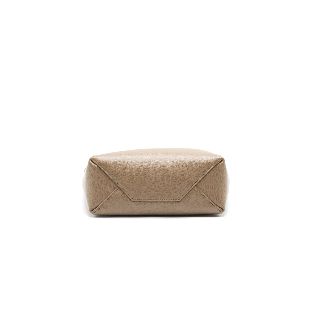 celine-small-vertical-bucket-bag-grey