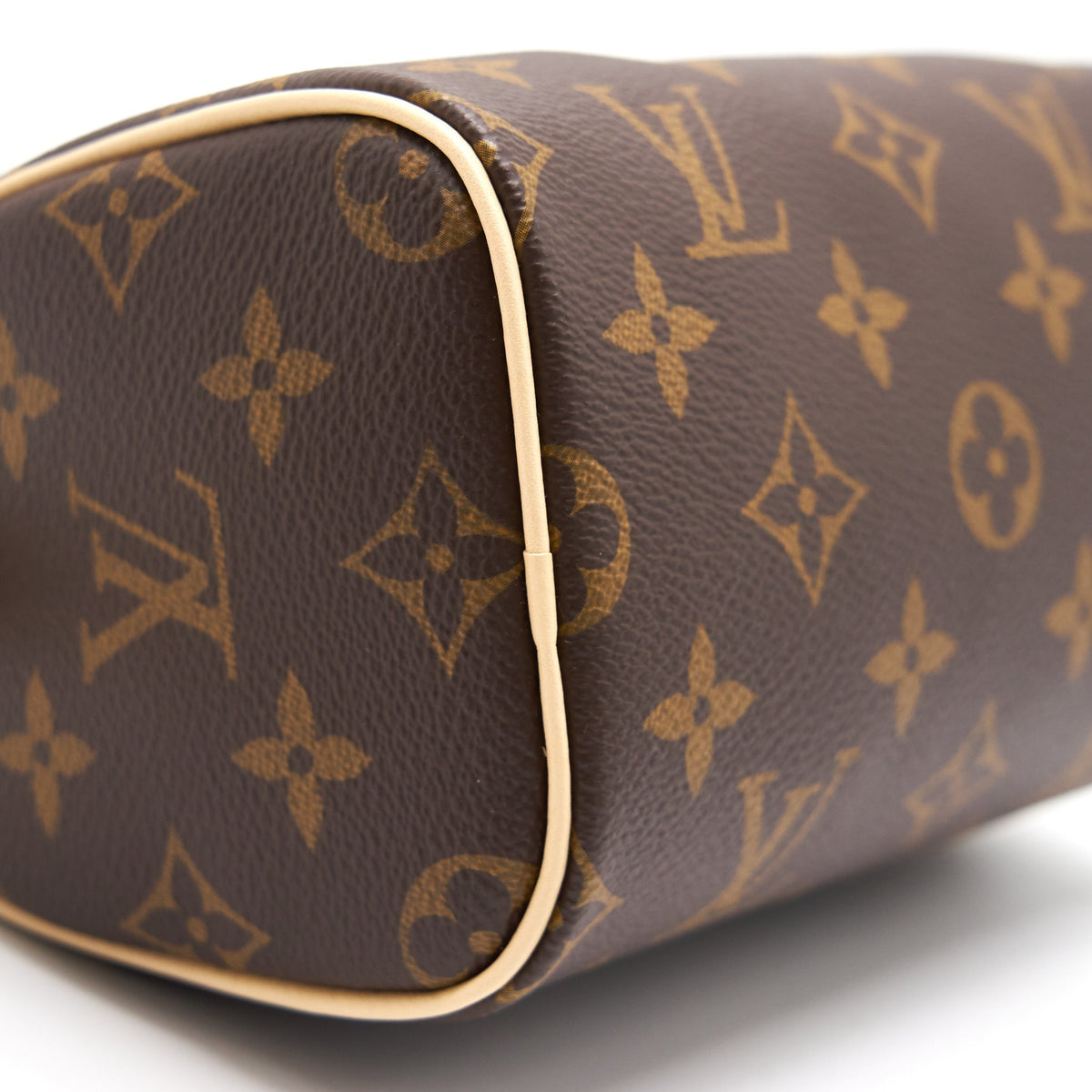 louis-vuitton-speedy-nano-laxxxx