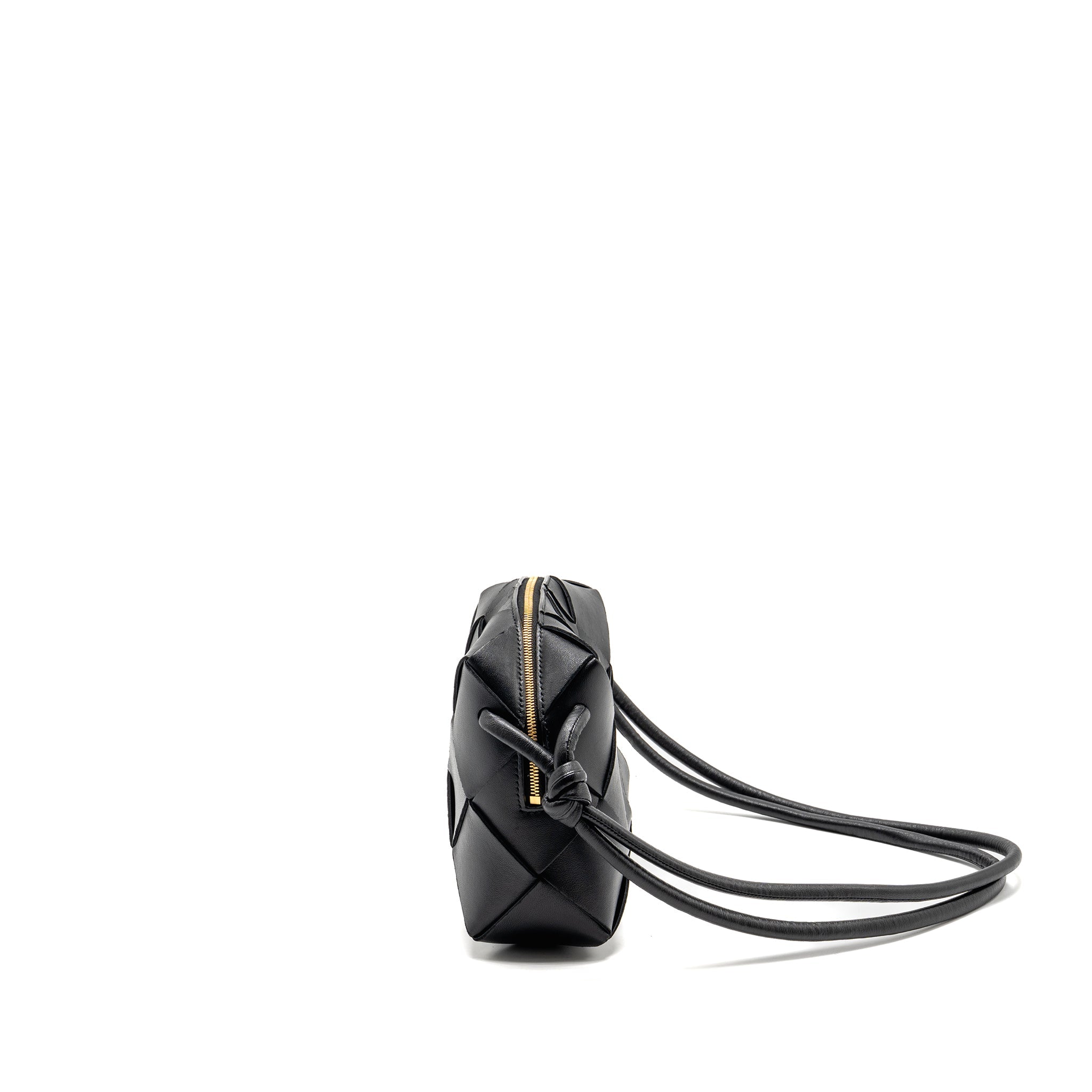 bottega-veneta-cassette-camera-bag-smooth-intreccio-leather-black-ghw