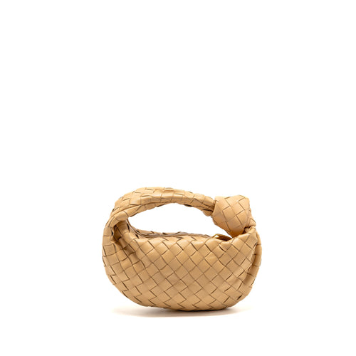 bottega-veneta-light-yellow