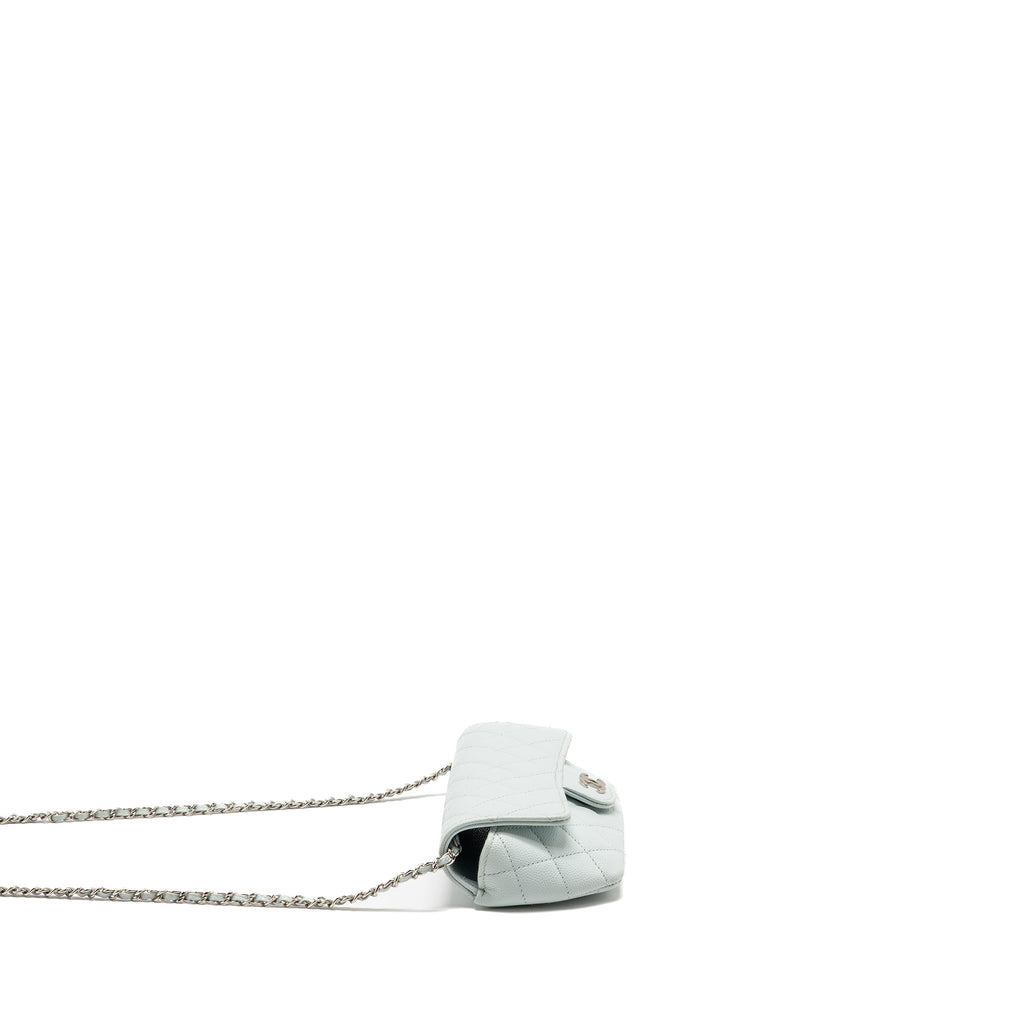 chanel-sunglasses-case-clutch-with-chain-caviar-light-blue-shw