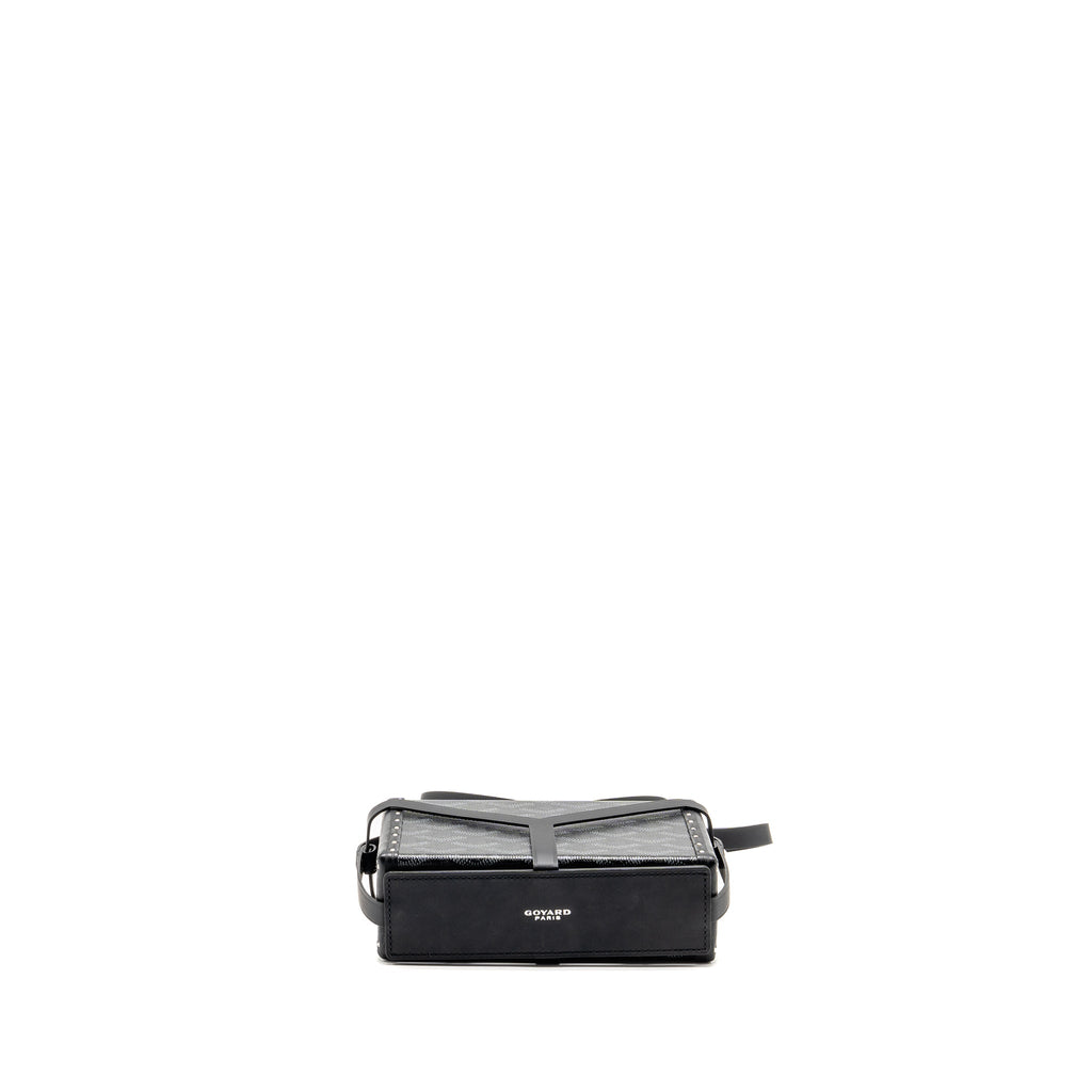 goyard-minaudiere-trunk-bag-goyardine-canvas-black-shw-copy