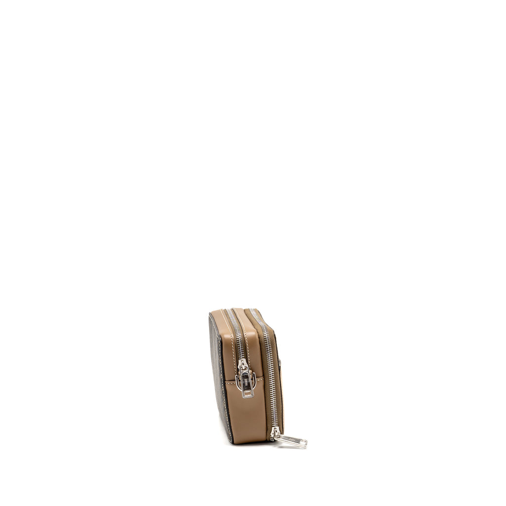 fendi-squared-ff-camera-case-organizer-bag-calfskin-ff-canvas-sand-brown-shw-copy-1