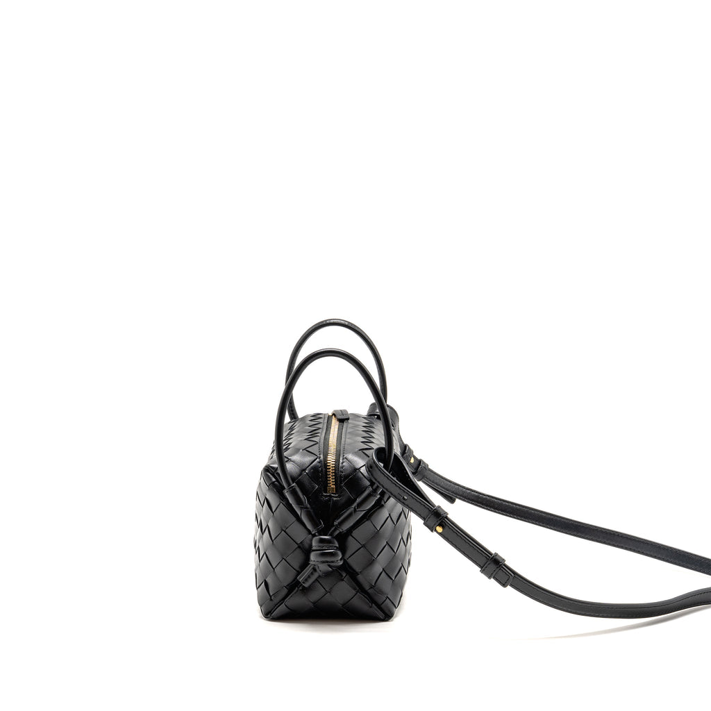 bottega-veneta-black