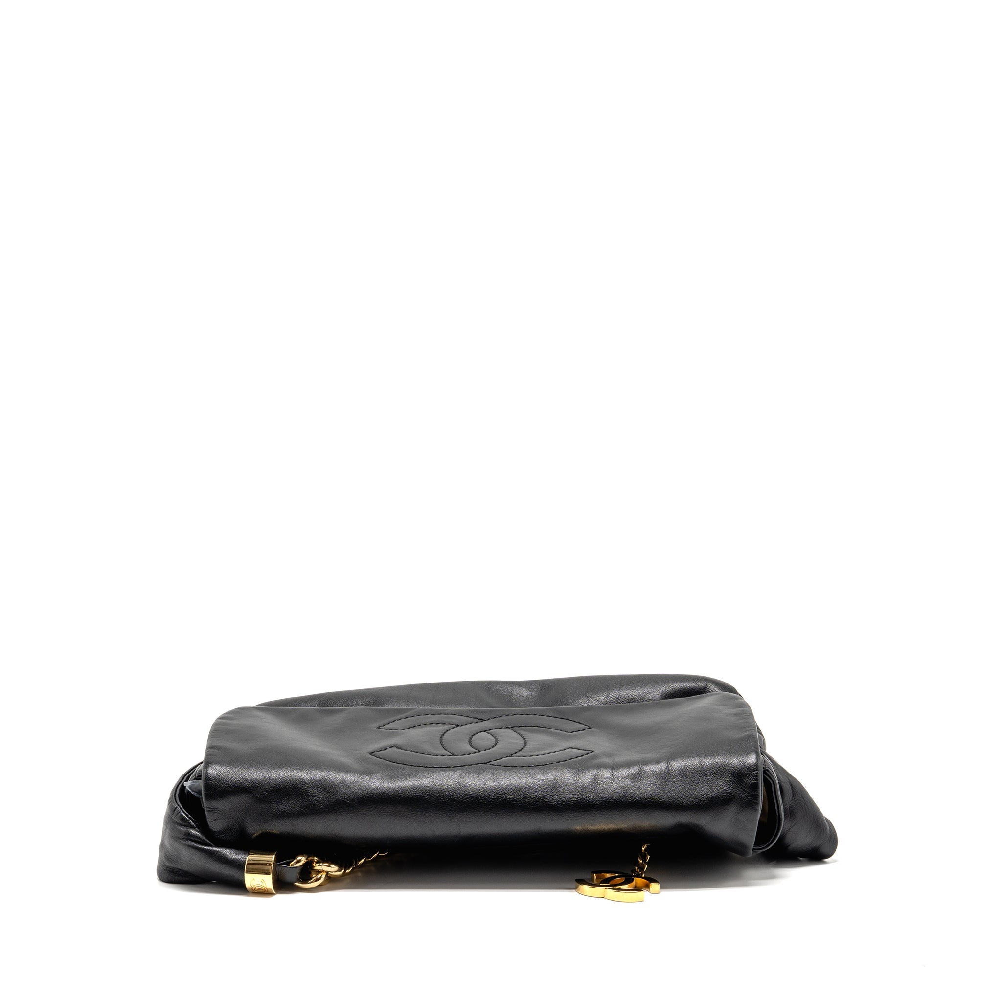 chanel-rodeo-drive-flap-bag-calfskin-black-ghw