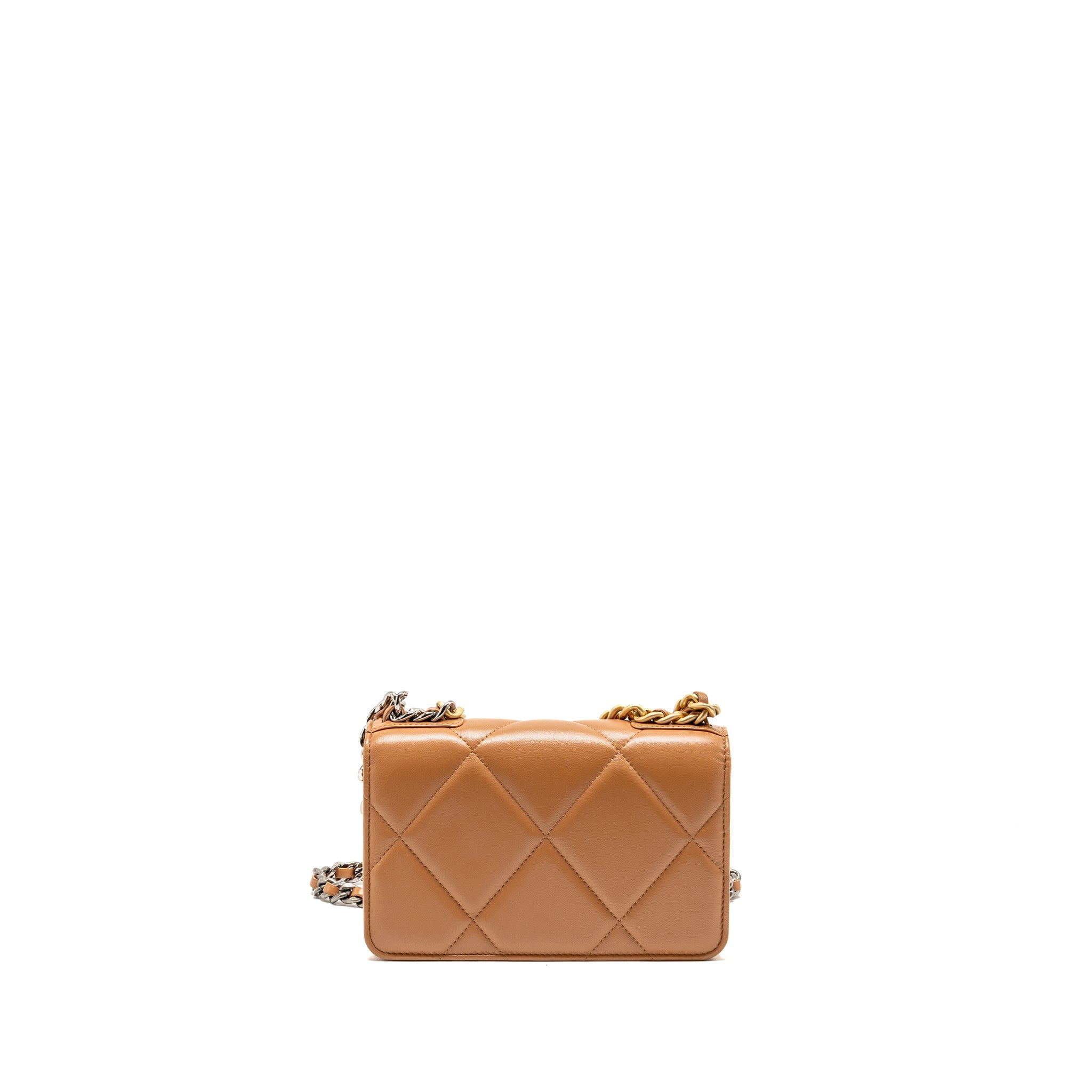 chanel-19-wallet-on-chain-lambskin-caramel-multicolour-hardware-microchip-1