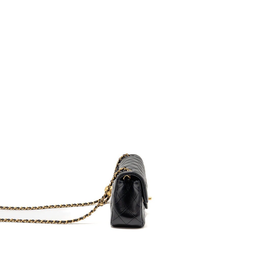chanel-black-18