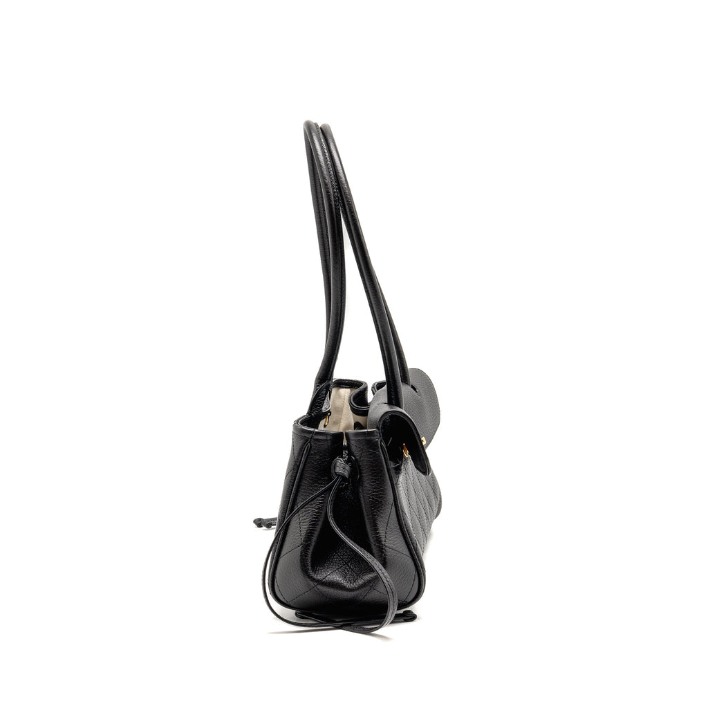 chanel-26s-small-tote-grained-calfskin-black-ghw-microchip-copy