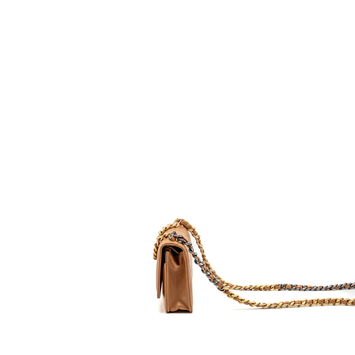 chanel-19-wallet-on-chain-lambskin-caramel-multicolour-hardware-microchip-1