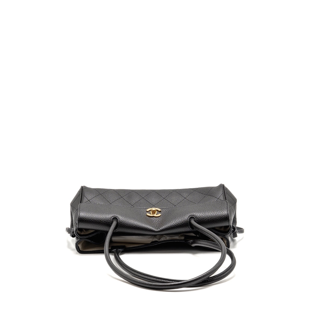 chanel-26s-small-tote-grained-calfskin-black-ghw-microchip-copy