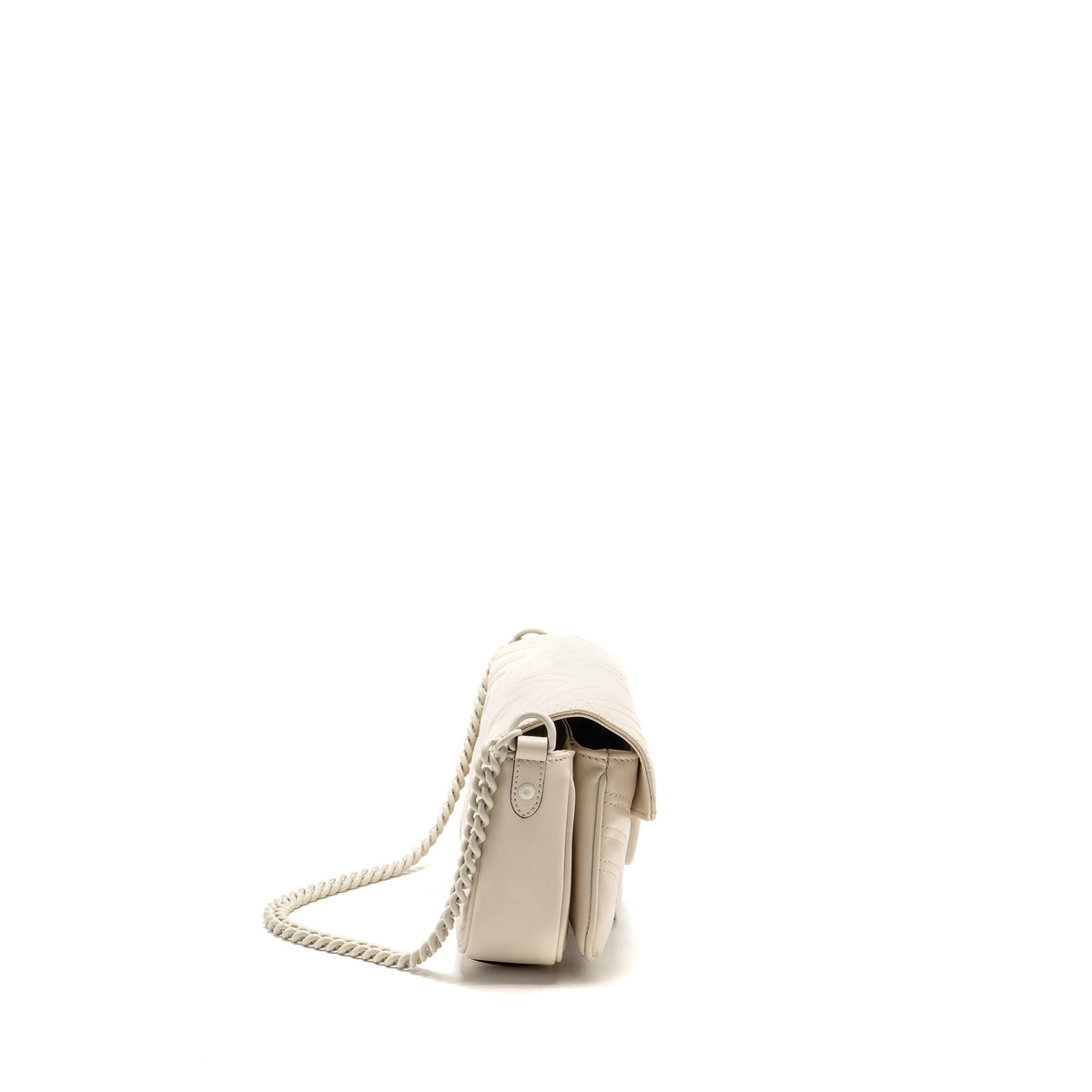 gucci-medium-gg-marmont-shoulder-bag-white-matelasse-chevron-leather-with-white-hardware-copy