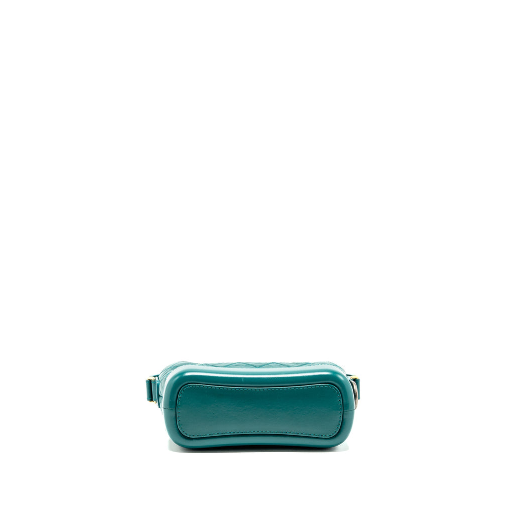 chanel-small-gabrielle-hobo-bag-aged-calfskin-green-multicoloured-hareware-copy