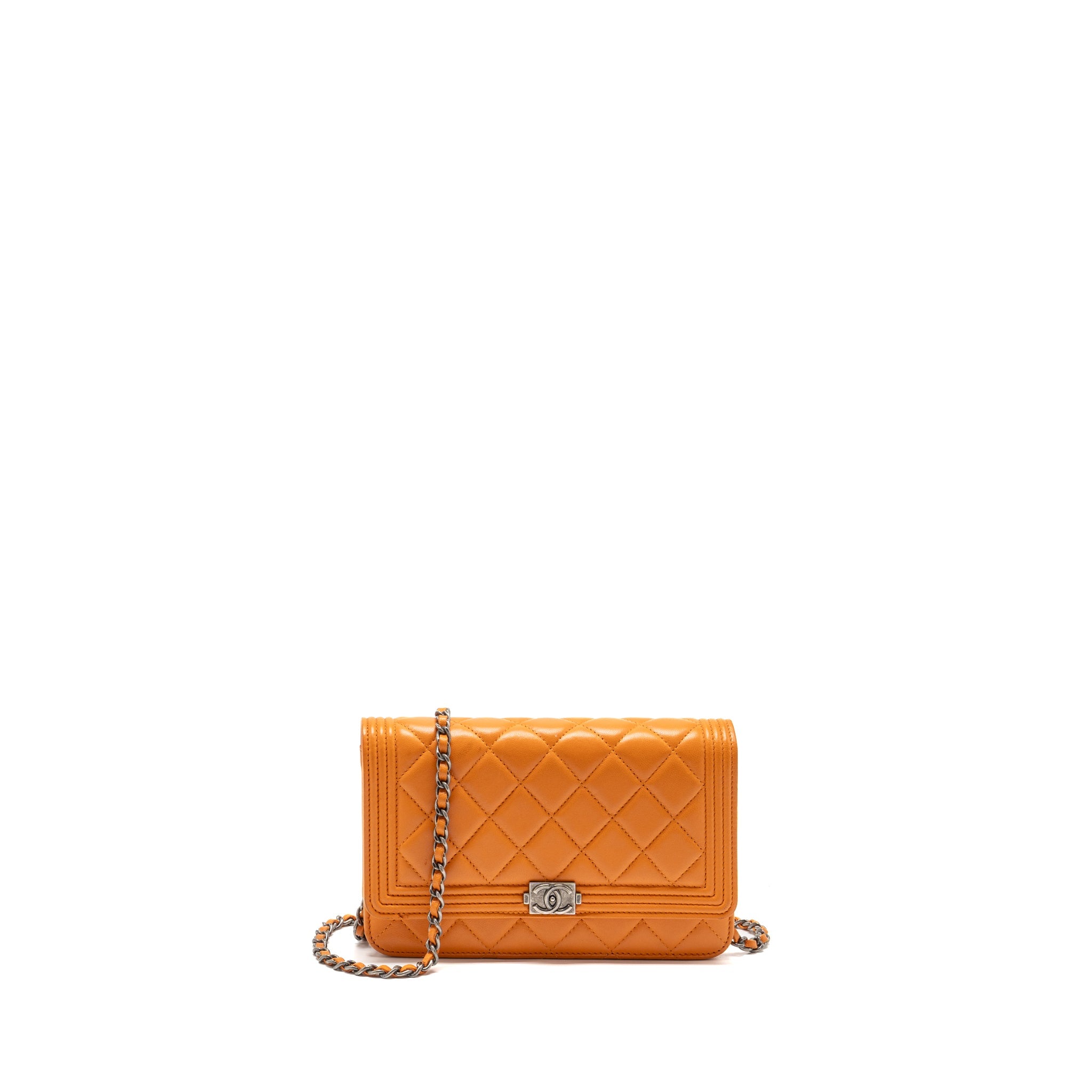 chanel-boy-wallet-on-chain-lambskin-orange-ruthenium-silver-hardware