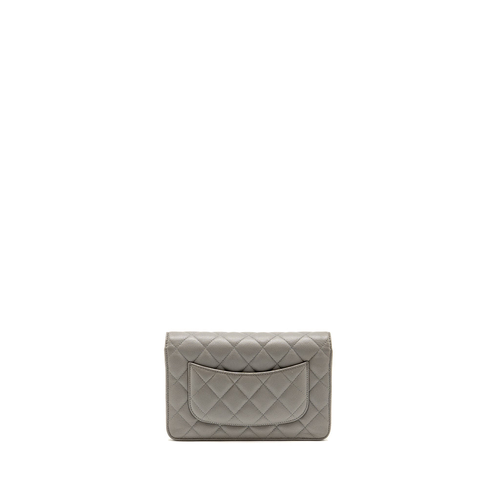 chanel-classic-wallet-on-chain-caviar-grey-lghw-microchip