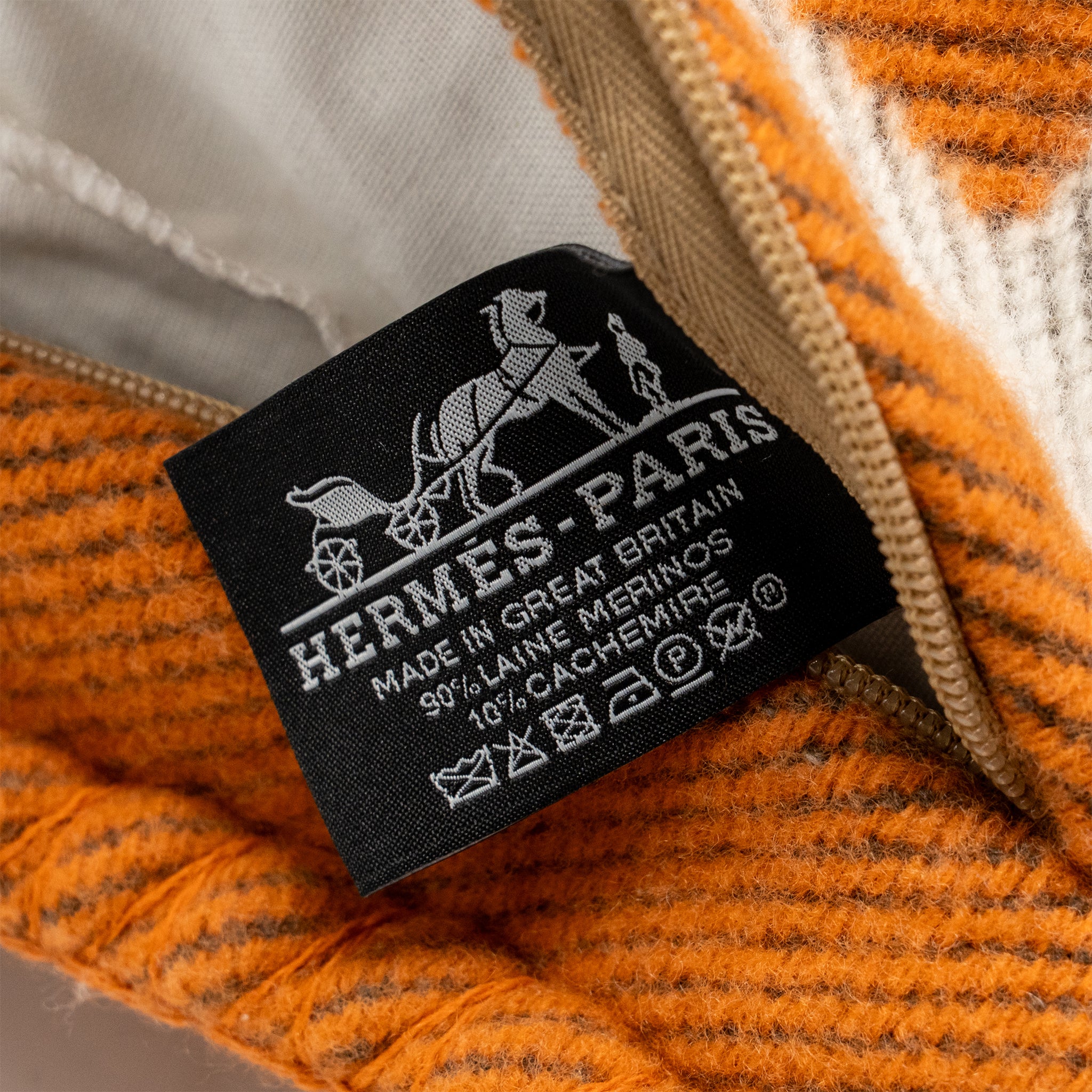 hermes-pillow-gold