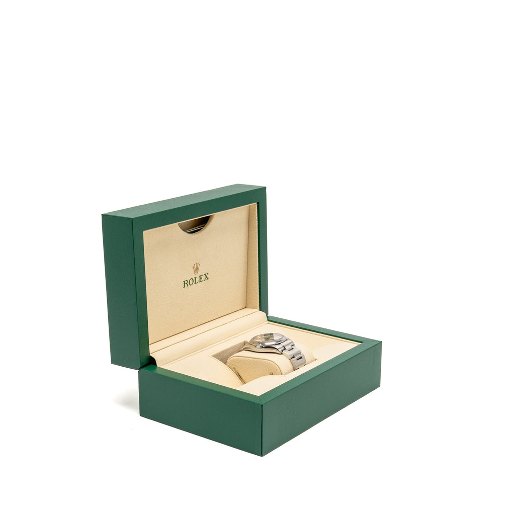 rolex-oyster-perpetual-34-oyster-steel-silver-dial-model-124200-1