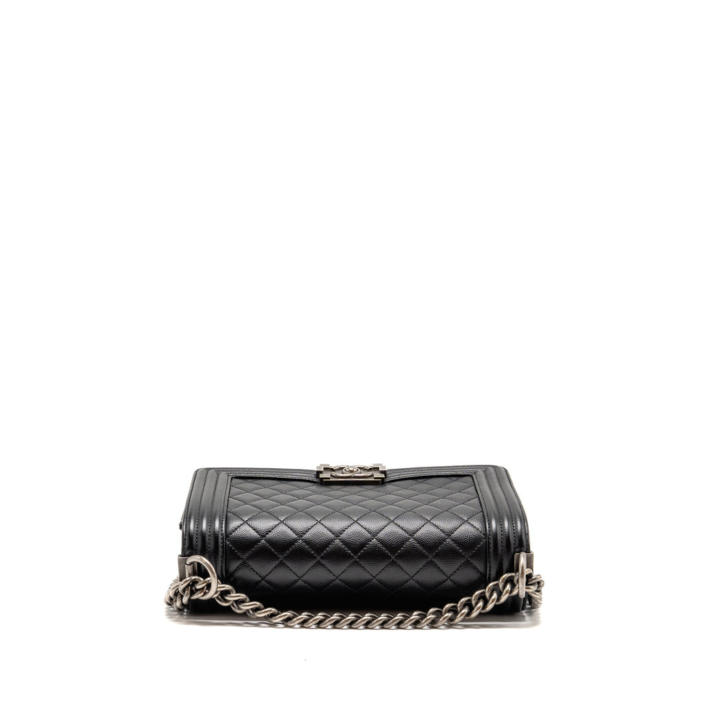 chanel-medium-boy-bag-caviar-black-ruthenium-silver-hardware