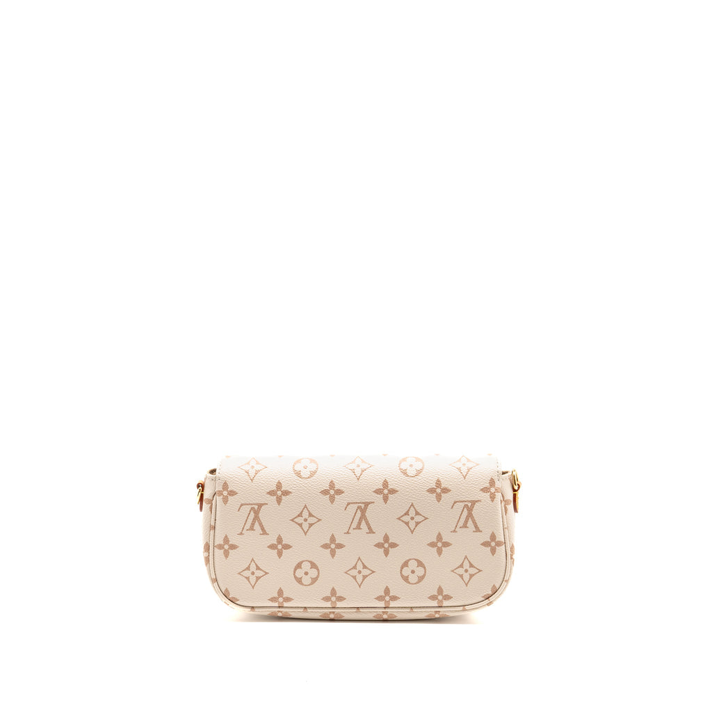 louis-vuitton-ivy-wallet-on-chain-monogram-dune-canvas-beige-cream-ghw