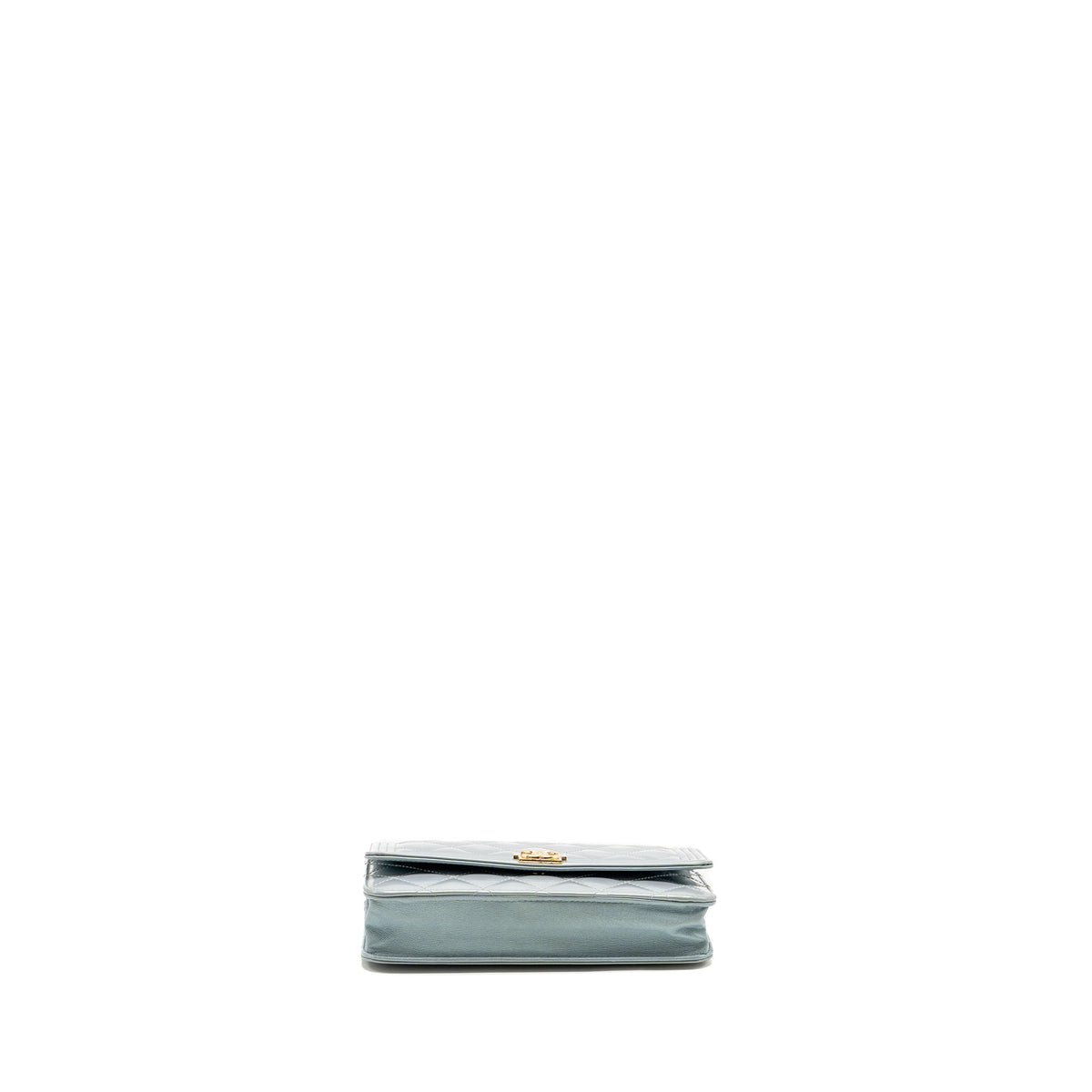 chanel-boy-wallet-on-chain-patent-calfskin-iridescent-light-blue-lghw