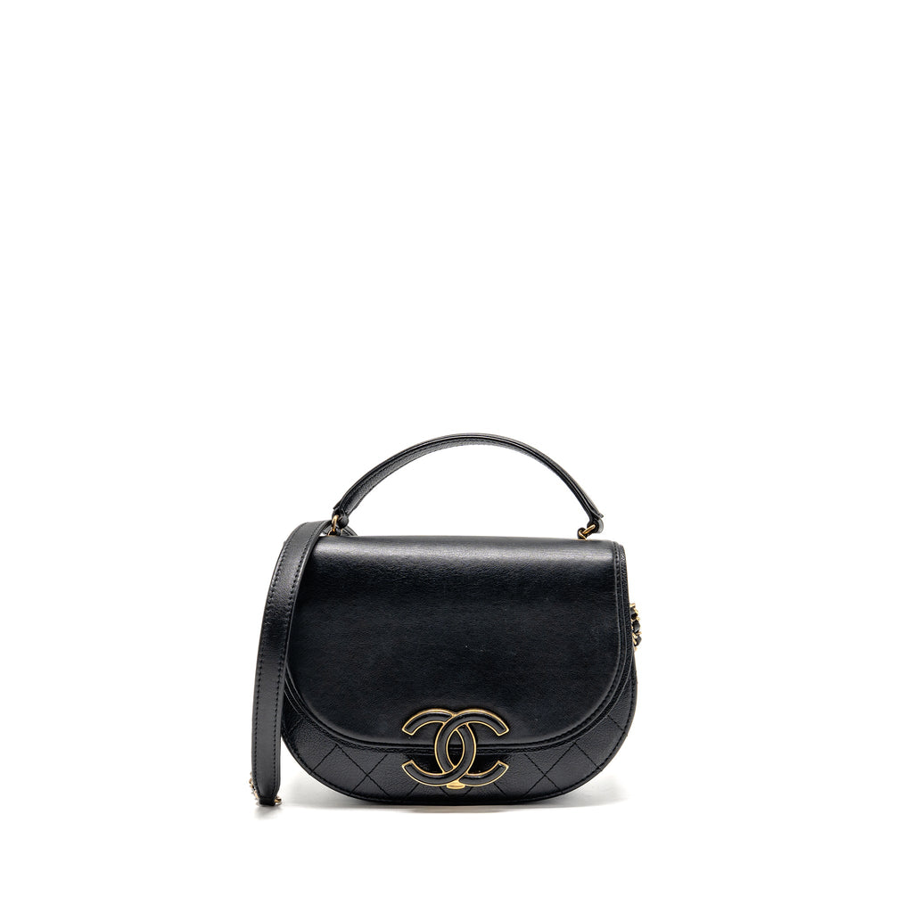 chanel-black-5