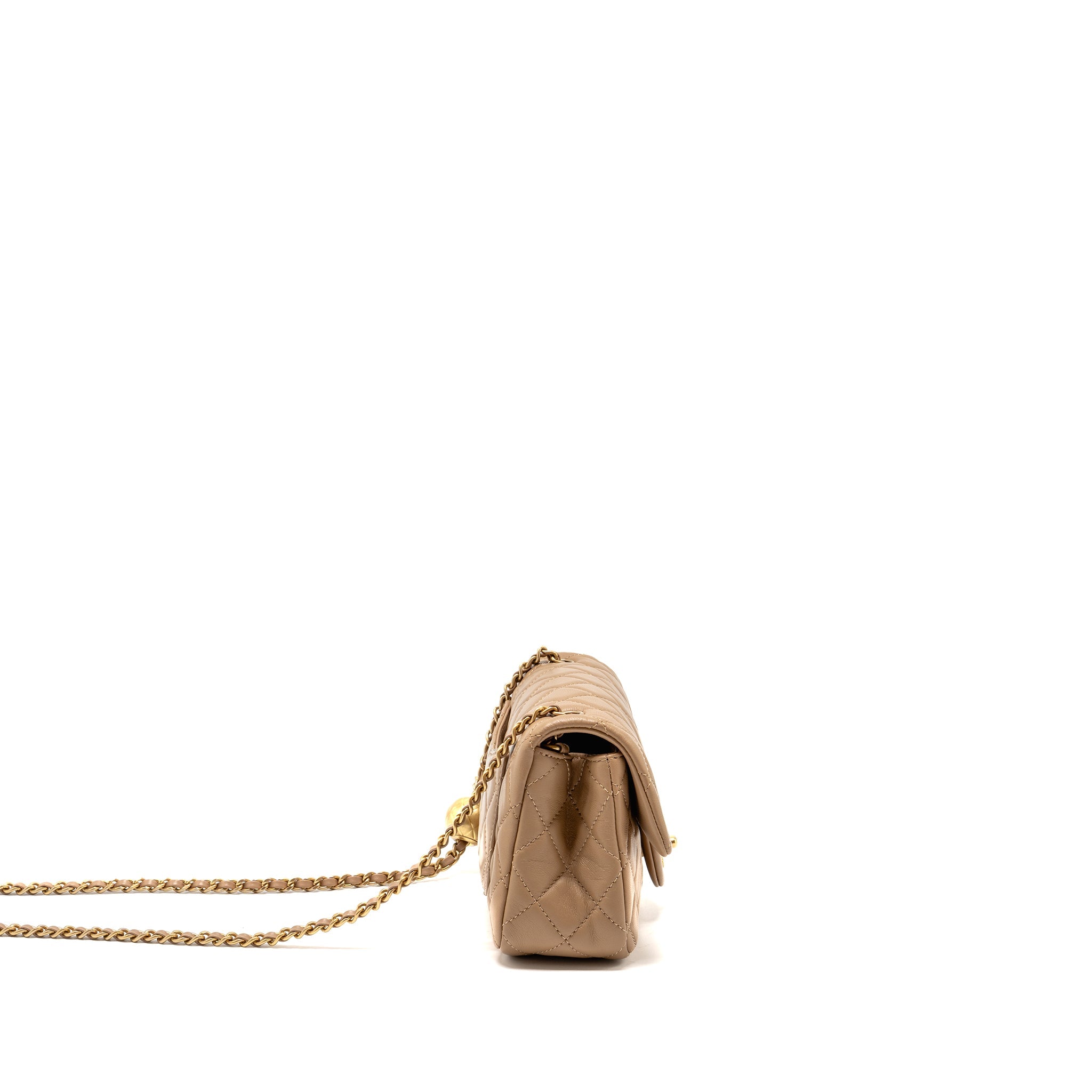 chanel-beige-1