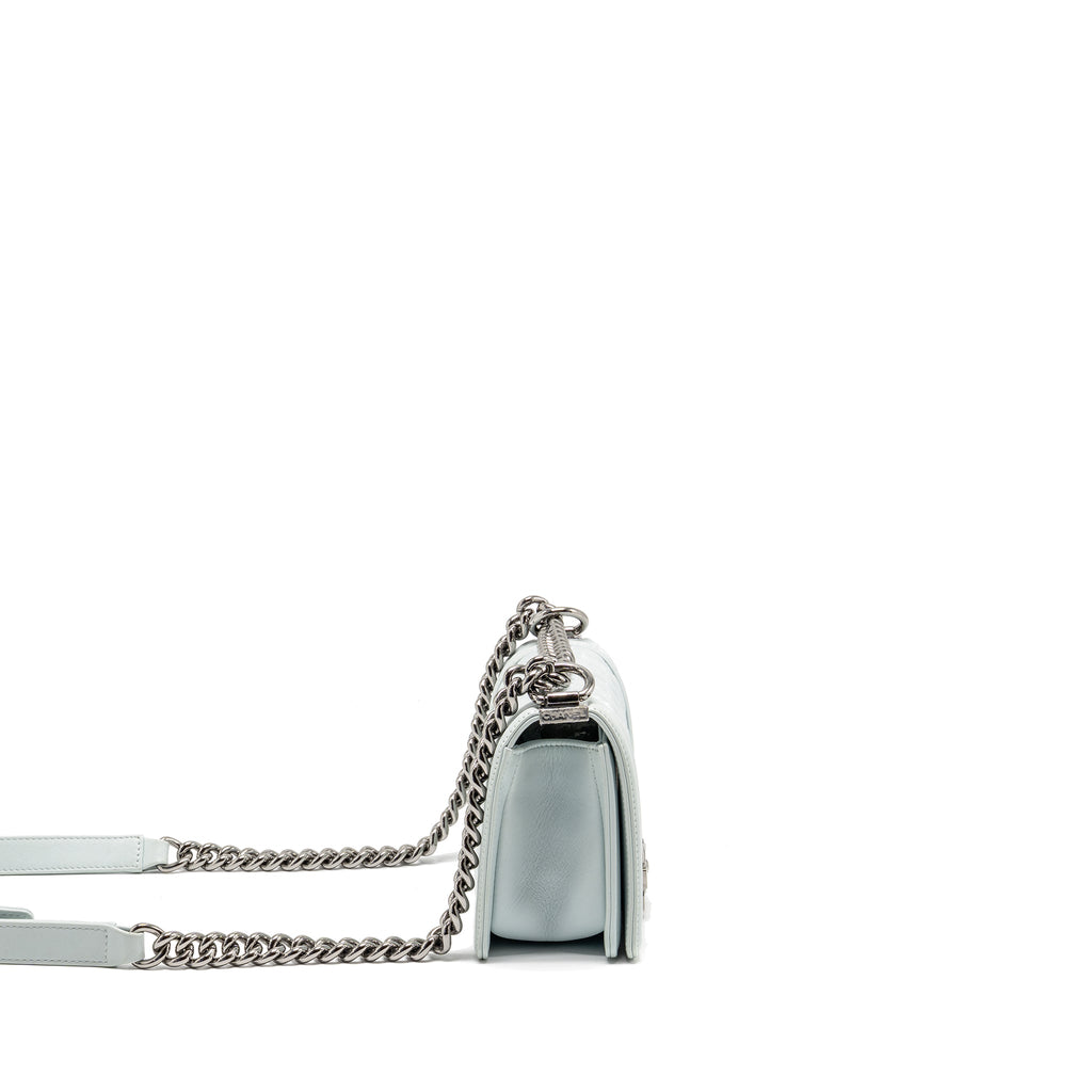 chanel-white