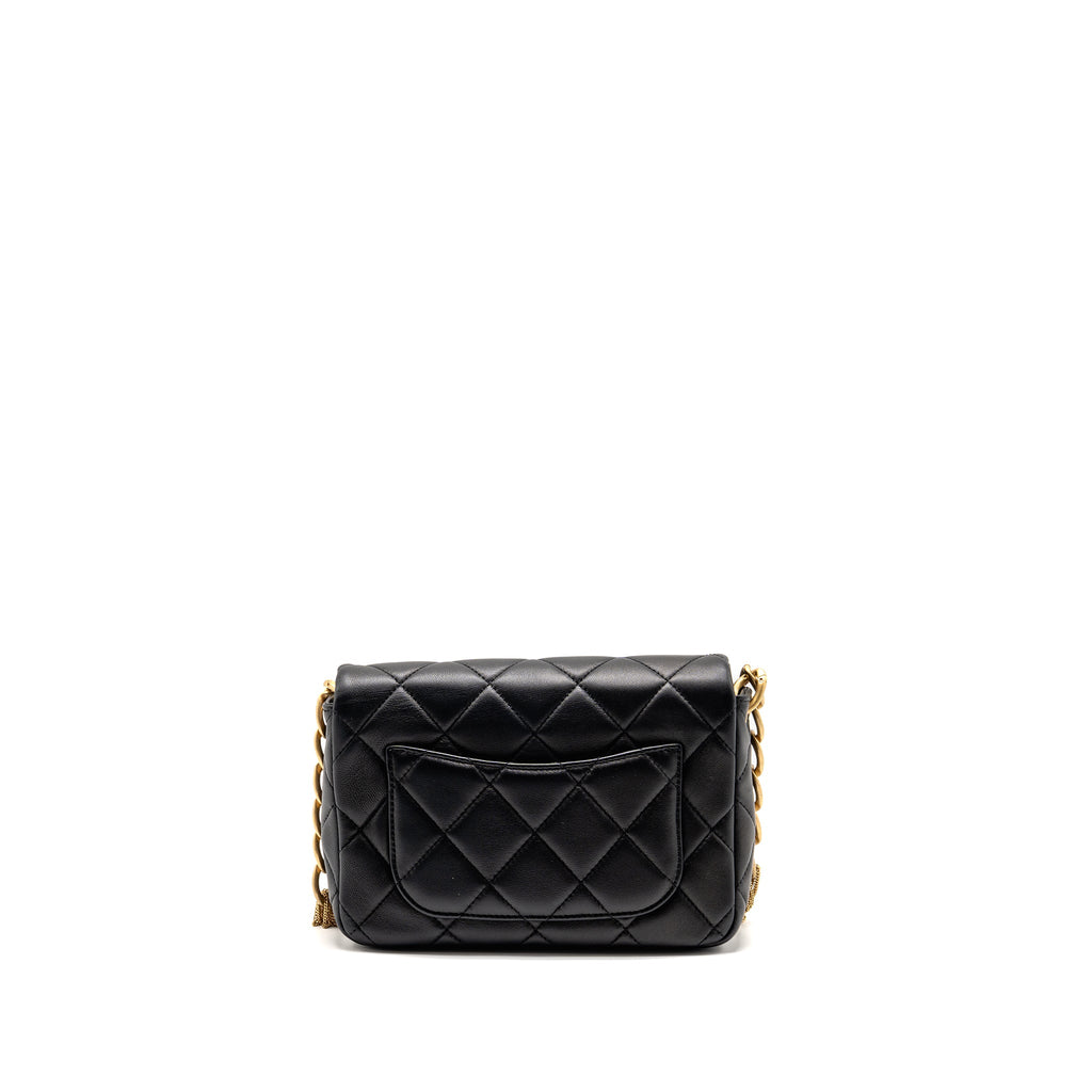 chanel-black-16
