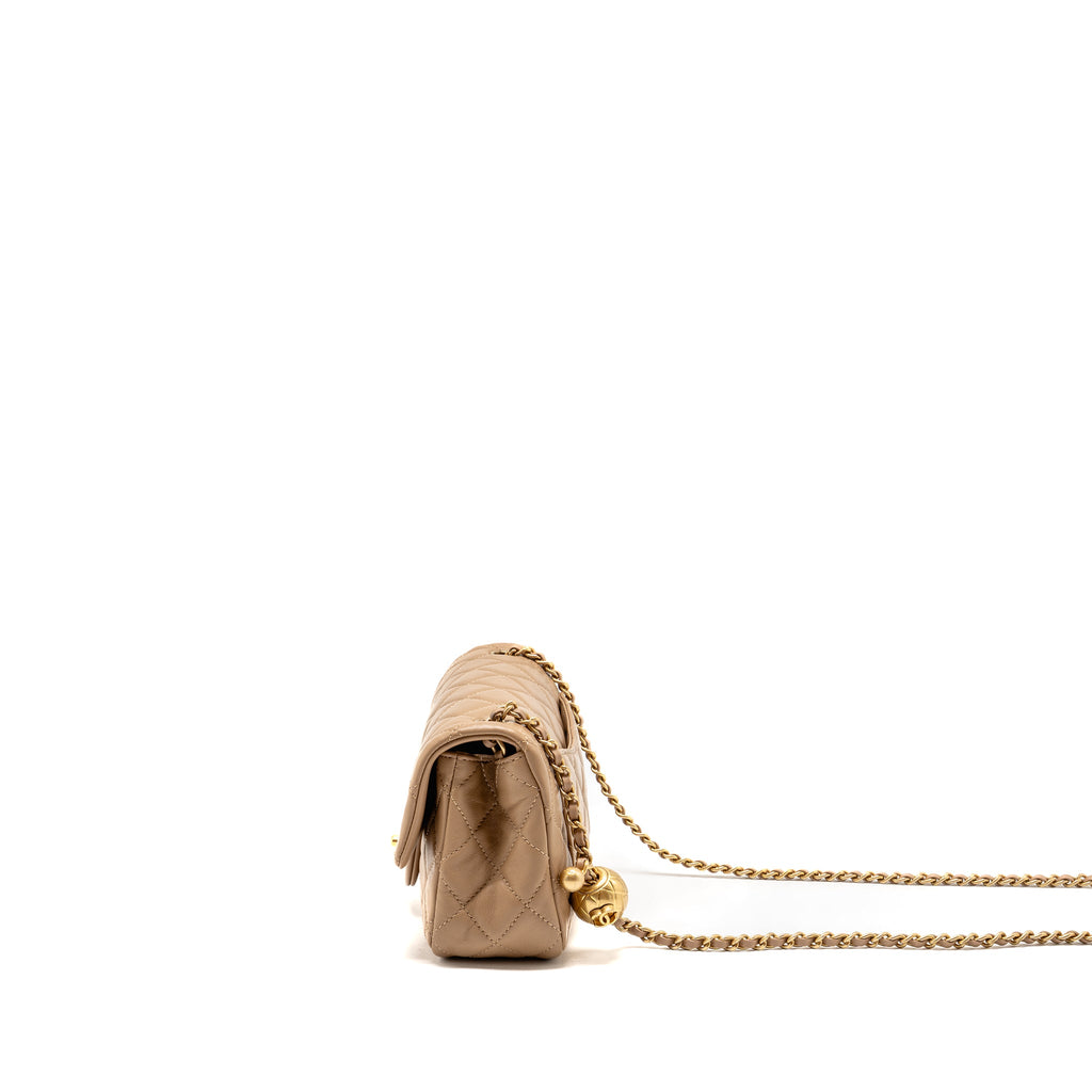 chanel-beige-1