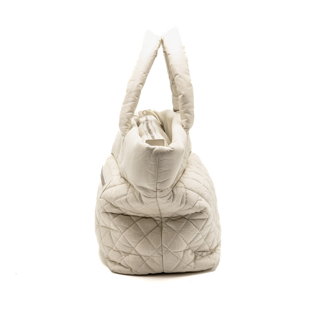 chanel-white-tote