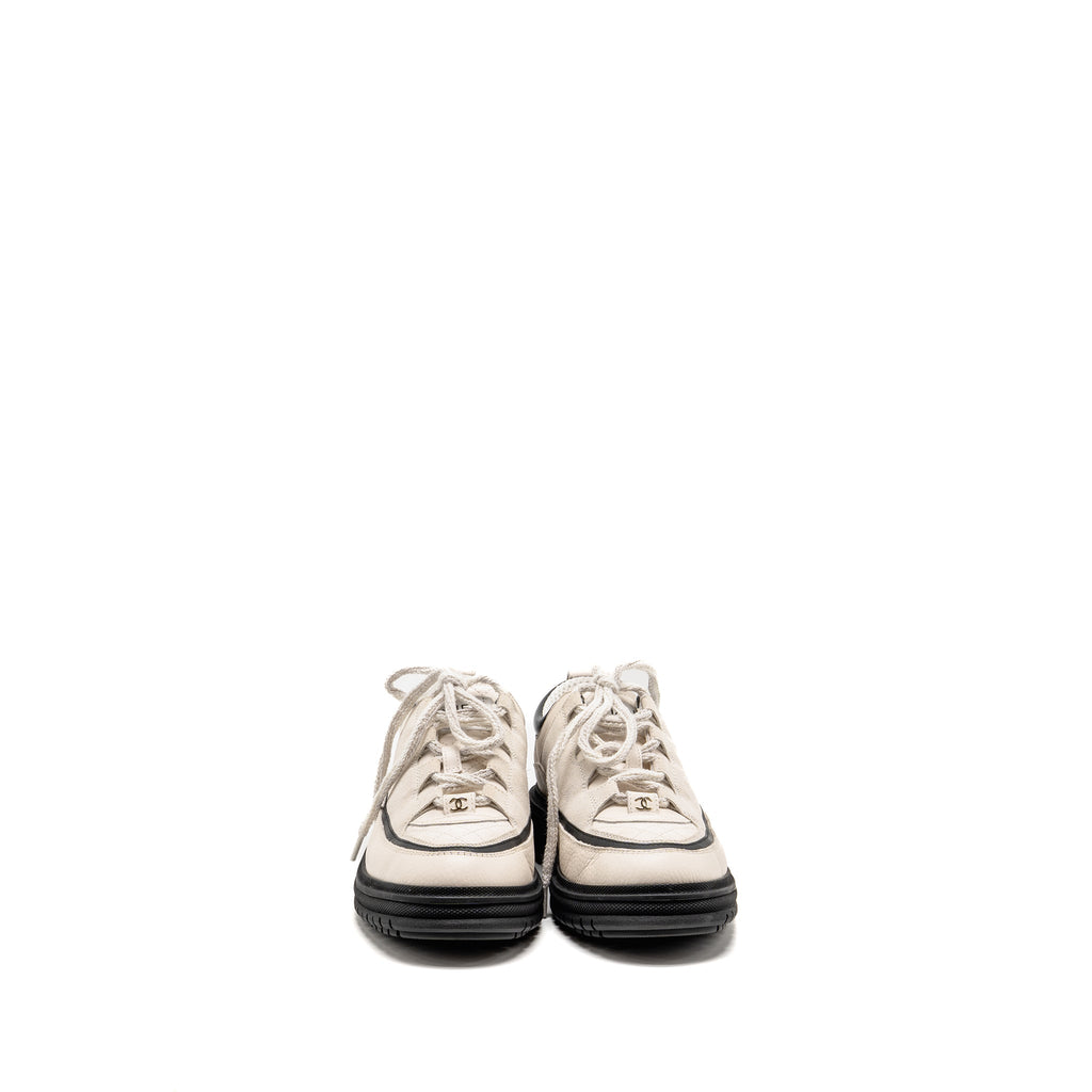 chanel-25n-size-37-5-sneakers-suede-calfskin-black-white