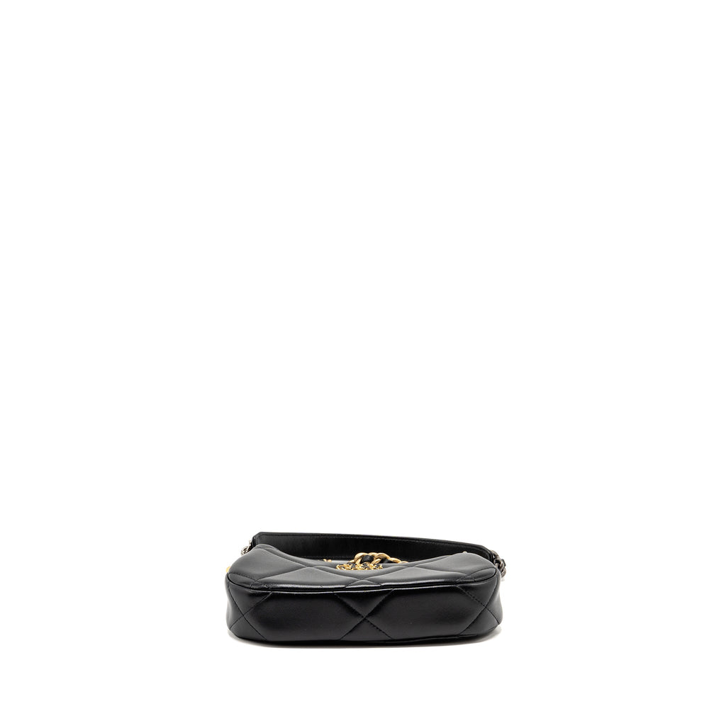 chanel-19-crossbody-hobo-lambskin-black-multicolour-hardware-microchip