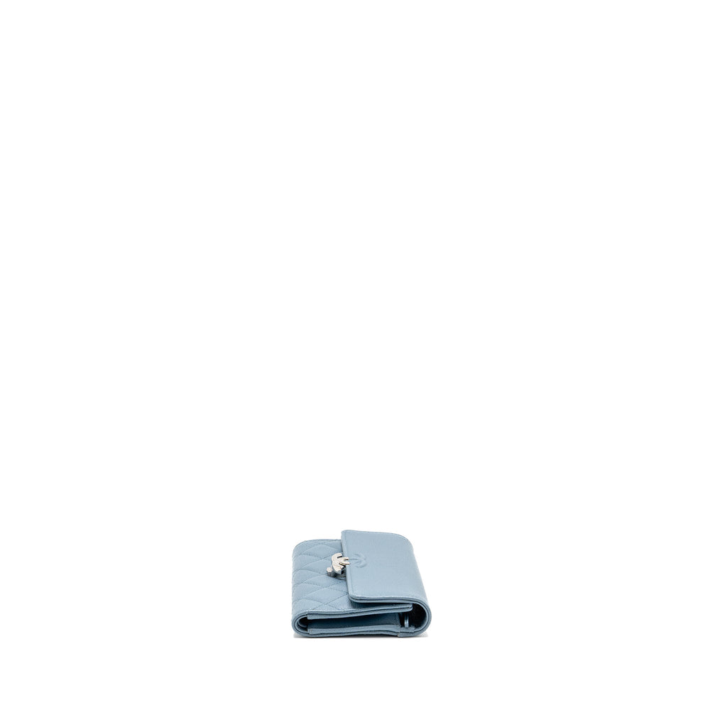 chanel-quilted-cc-logo-flap-wallet-grained-calfskin-blue-shw