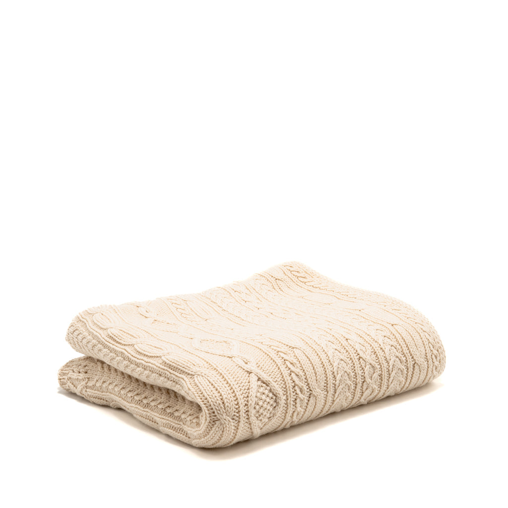 chanel-cc-logo-sock-slipper-blanket-travel-set-cashmere-cream-knit-copy