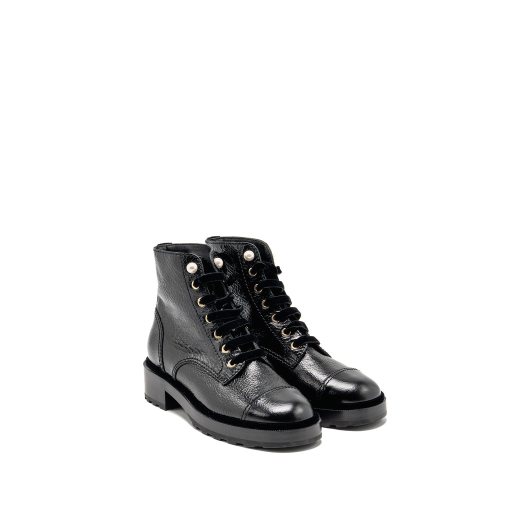 chanel-size-39-lace-up-boots-shiny-calfskin-black
