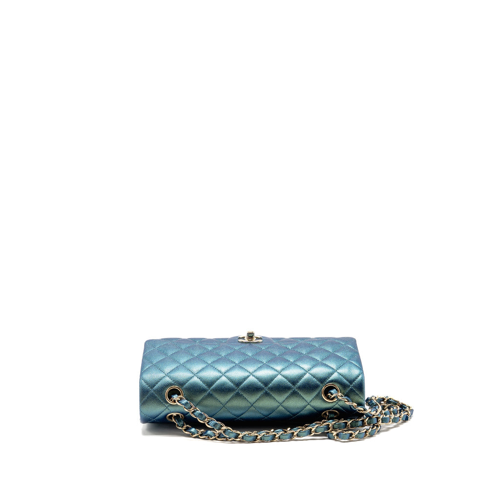 chanel-22p-medium-classic-double-flap-bag-caviar-iridescent-green-lghw-microchip