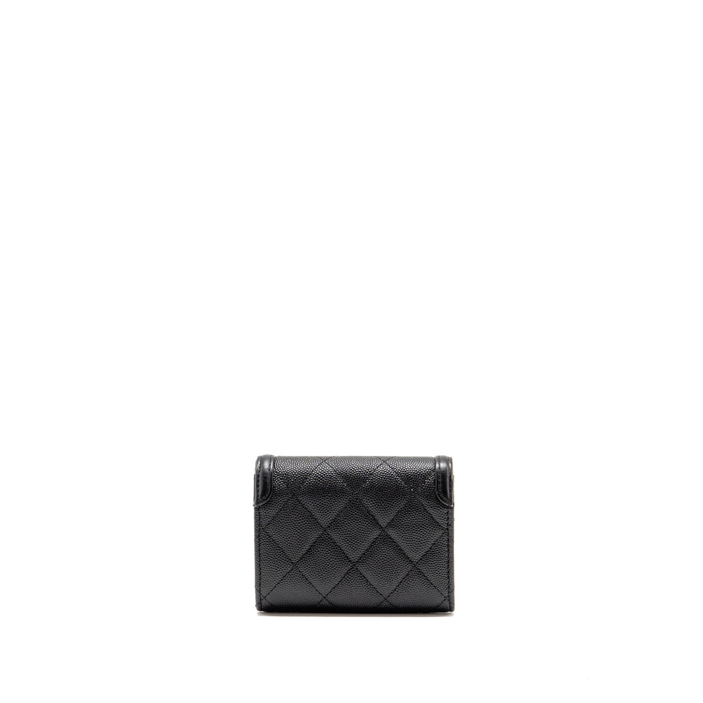 chanel-cc-filigree-quilted-flap-card-holder-caviar-black-ghw