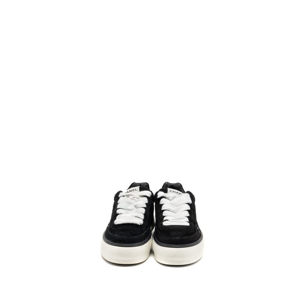 chanel-size-37-5-23b-cc-logo-sneakers-suede-calfskin-black-copy
