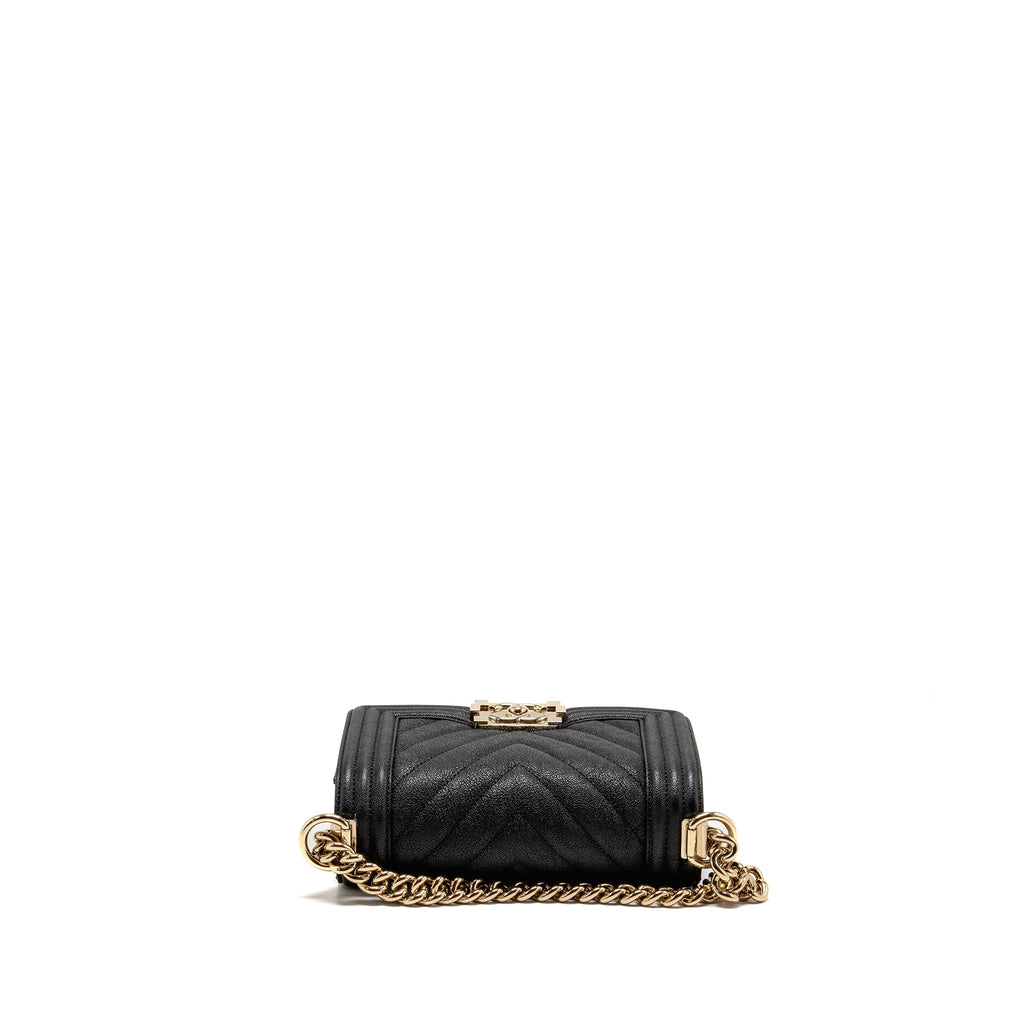 chanel-chevron-small-boy-bag-caviar-black-ghw