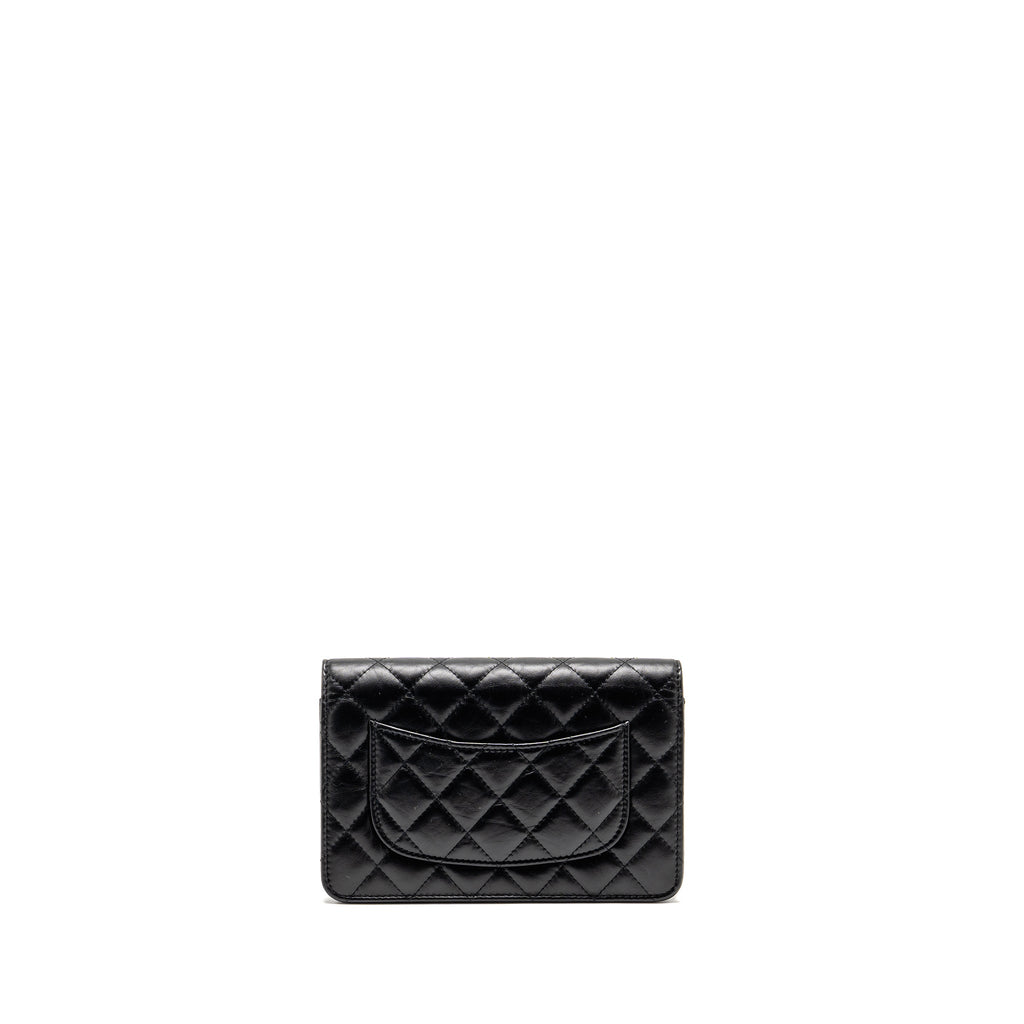 chanel-2-55-reissue-wallet-on-chain-aged-calfskin-black-ghw-microchip-1