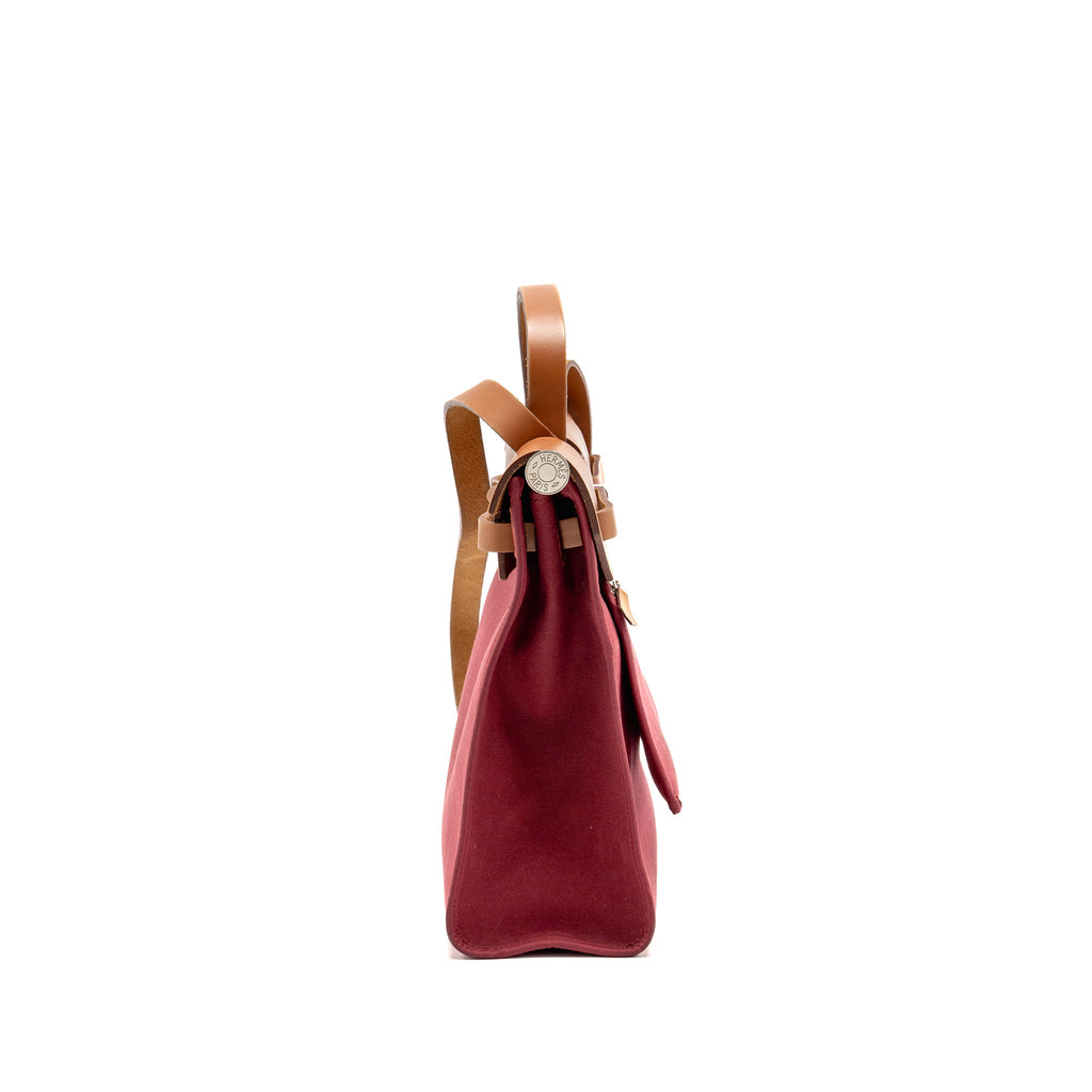 hermes-herbag-31-zip-bag-canvas-hunter-leather-red-shw-stamp-square-o
